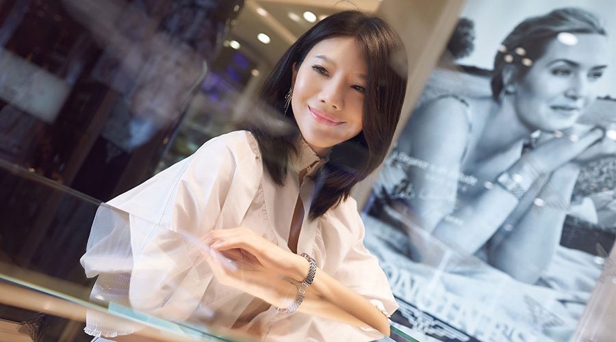 盛时的100个好朋友 | 苏芩：优雅是一种控制力