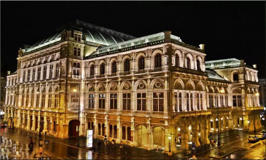 把维也纳国家歌剧院戴在手上是什么体验？