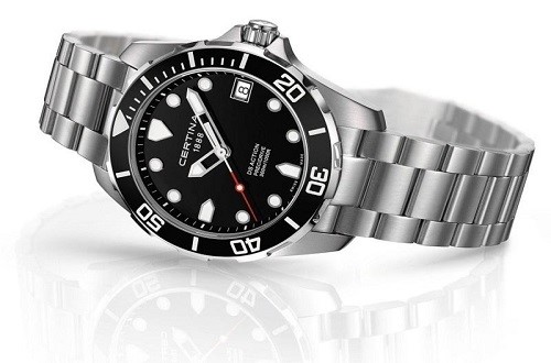瑞士雪铁纳手表对比天梭更适合什么样子的人佩戴？