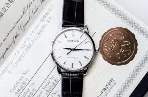 在淘宝冠蓝狮旗舰店购买的手表，都是正品吗？