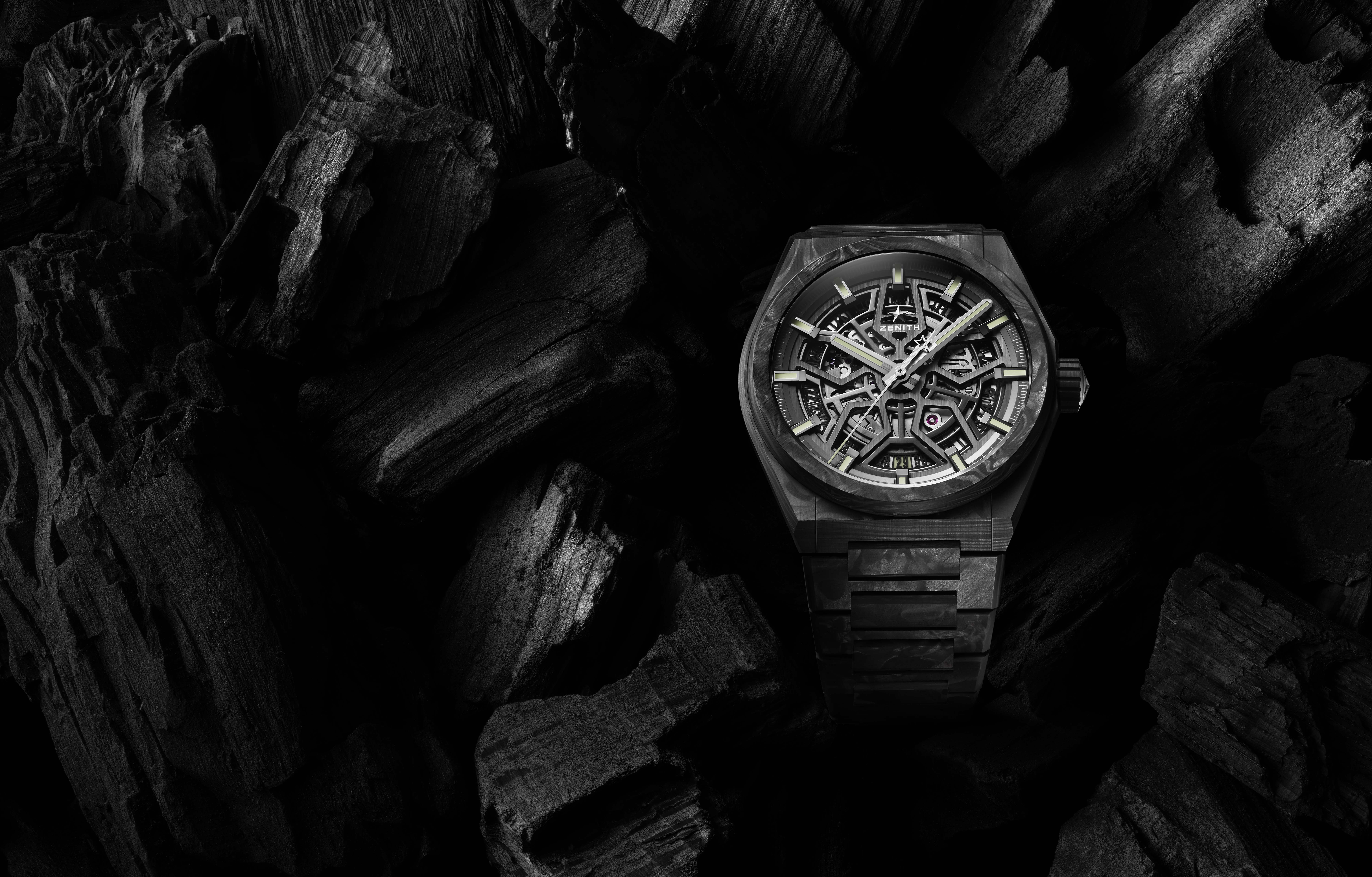 ZENITH真力时DEFY系列CLASSIC经典碳纤维腕表