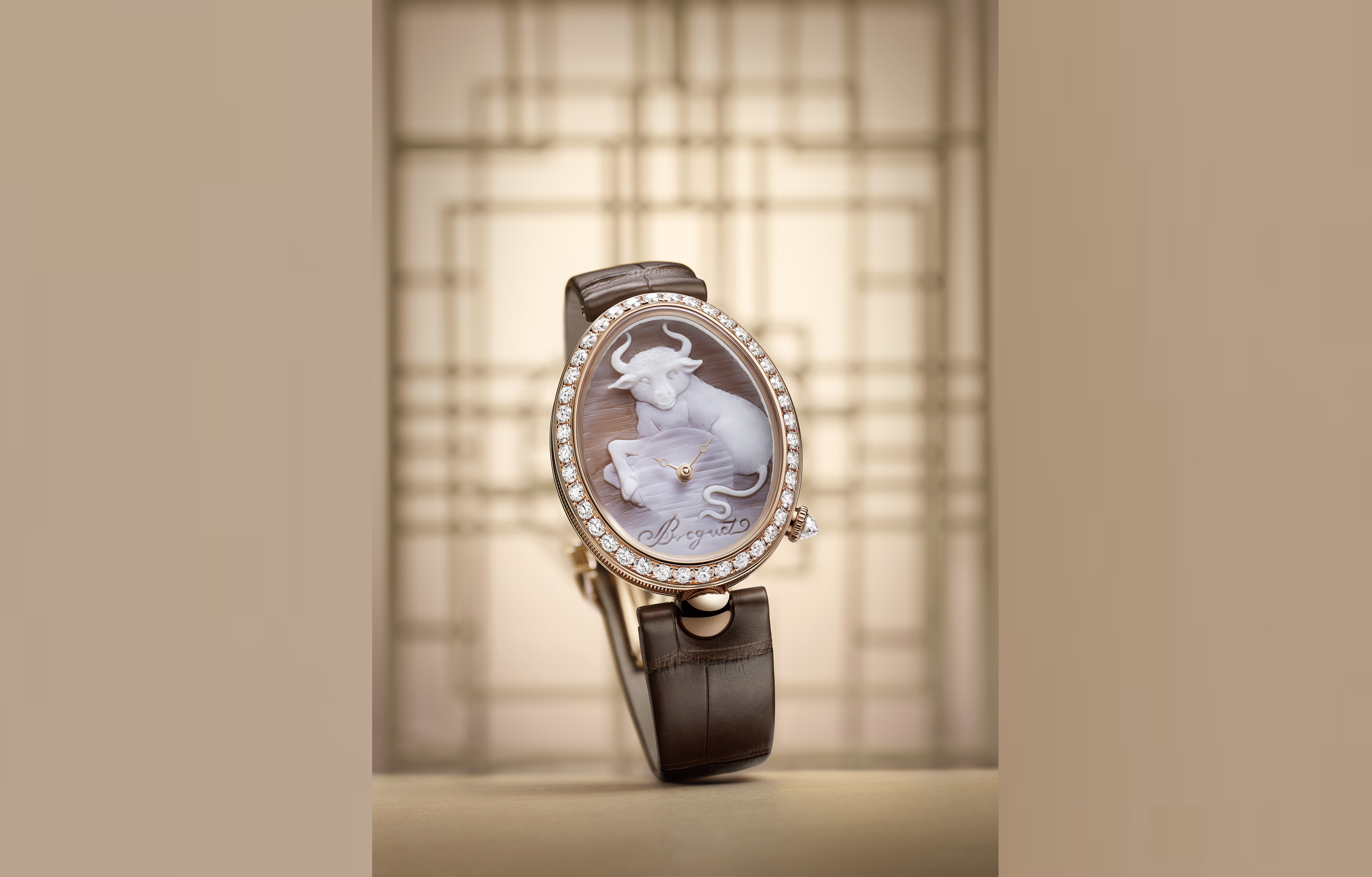 宝玑Reine de Naples那不勒斯王后系列 8955 贝壳浮雕腕表 臻献金牛年