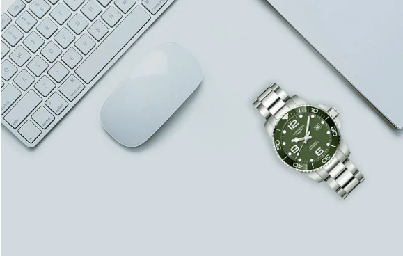 盎然绿色，迎浪而上