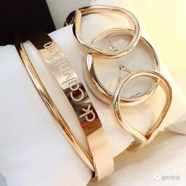 现在，资深的美少女都有一款手链表