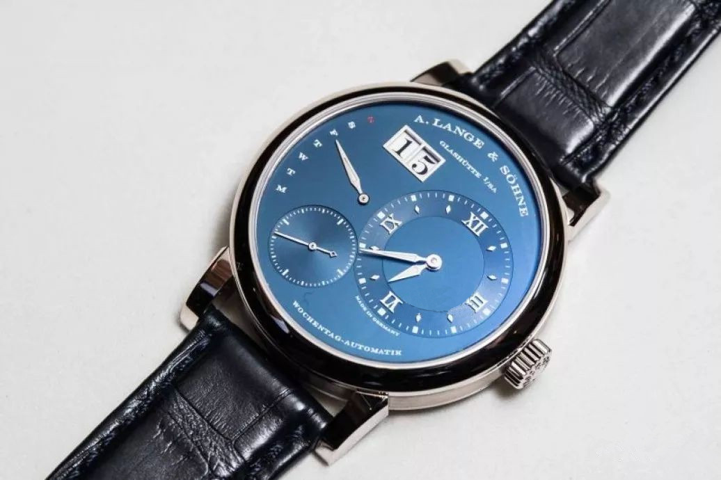 朗格四款全新高颜值蓝色表盘腕表介绍！