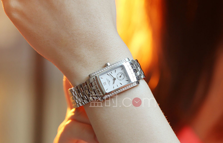 浪琴黛绰维纳系列 L5.155.0.16.6精钢镶钻女士腕表圣诞特惠中，仅需16380元！