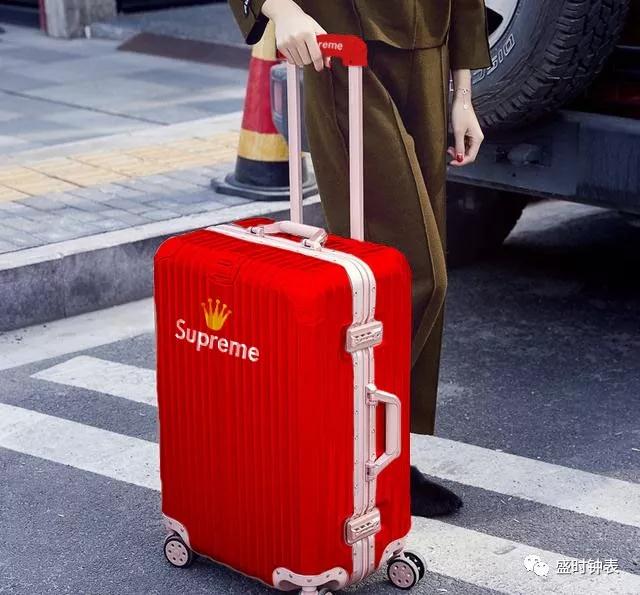 劳力士牵手宇宙潮牌Supreme？！保证你有钱也买不到