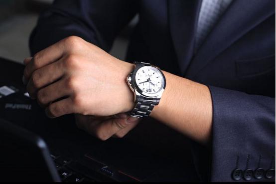 解析：男士应该如何选购手表？
