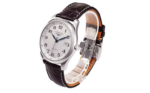 手表表带拆卸示意图，小编带你了解精钢表带拆卸方法。
