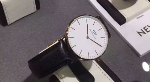 论买时装表，dw手表肯定是一个很好的选择