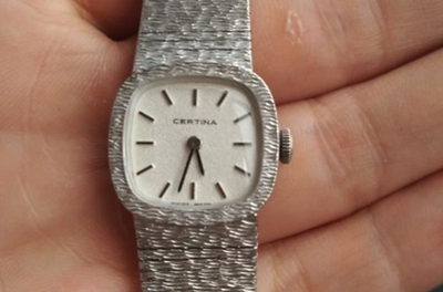 90年代老雪铁纳手表是否具有收藏价值？