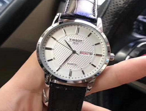 受到人们赞赏的天梭手表t085410a公价大概是多少？
