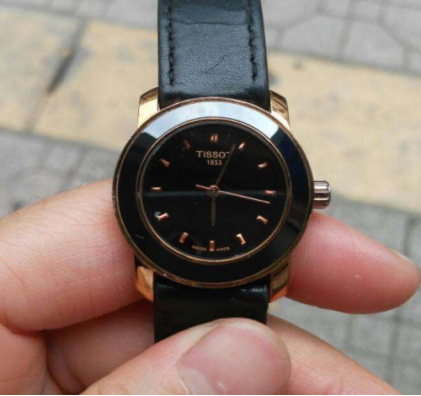 天梭手表1853公价男表到底有多贵？