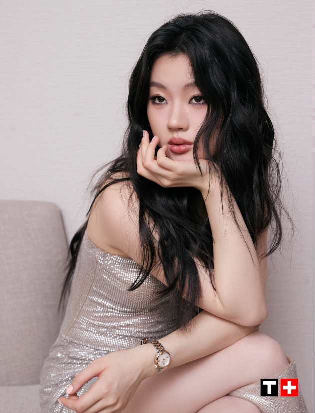 不被定义，自有光芒   天梭以腕间时计献礼女神节，于时光中镌刻女性力量