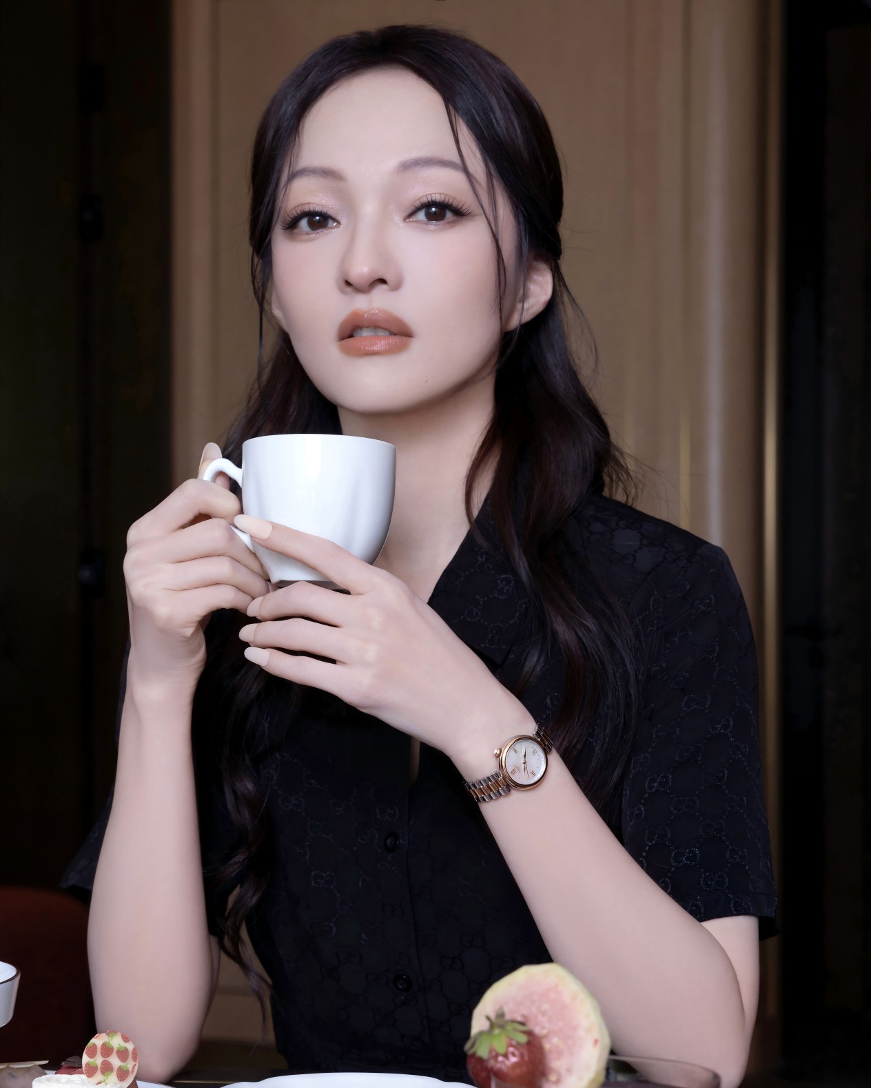 光影流转，风格重塑  天梭以实用美学贯穿昼夜场景，与群星共同演绎别样时尚宣言